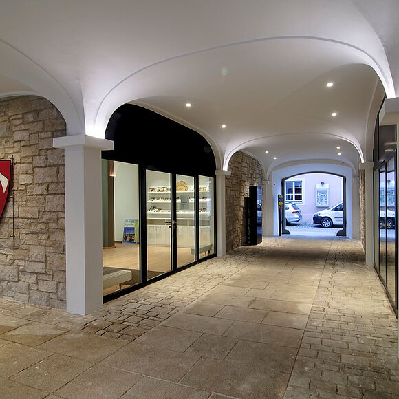 Durchgang des Haus des Gastes